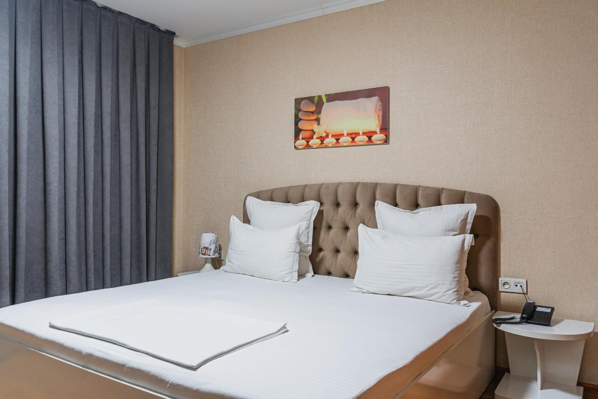 Altair Hotel 쉼켄트 외부 사진