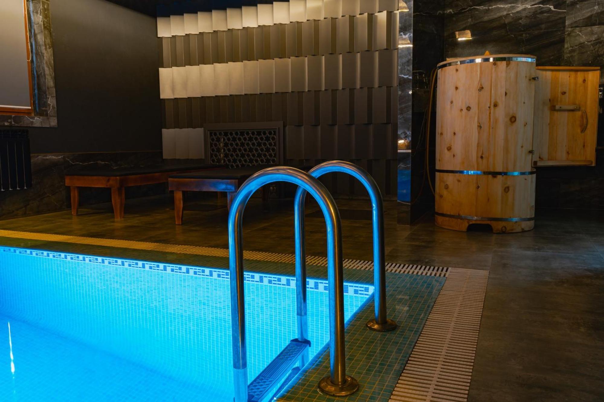 Altair Hotel 쉼켄트 외부 사진
